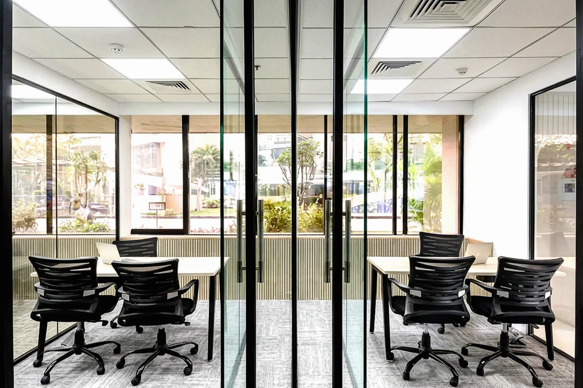 Handover-ready office